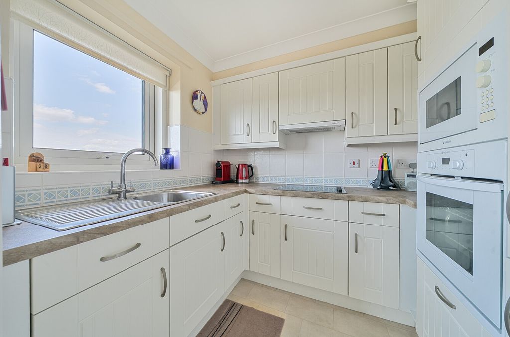 Property photo 3 of 20 1498937-14-6A6A10...