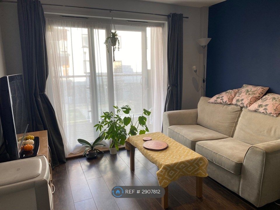 Property photo 3 of 13