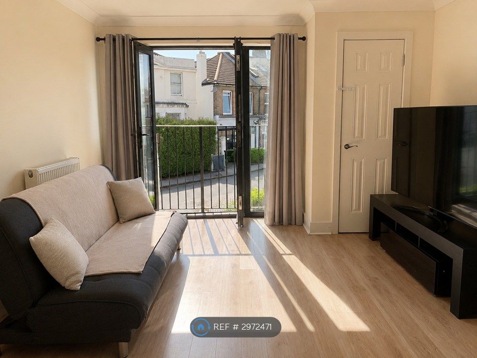 Property photo 2 of 7
