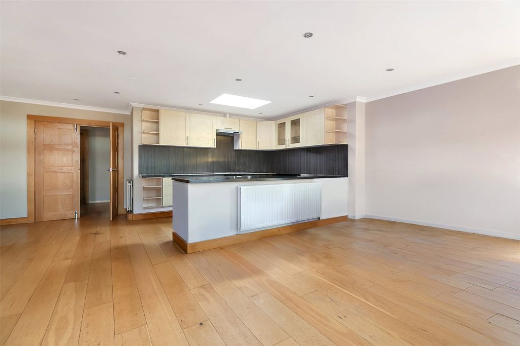 Property photo 2 of 8 Picture No. 04