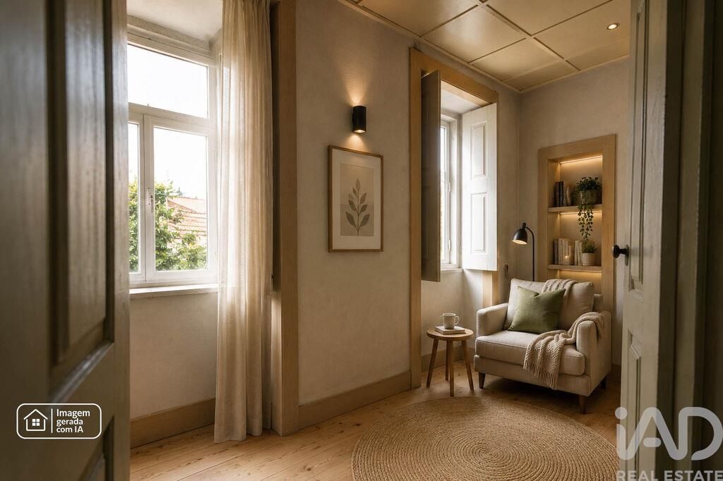 Property photo 1 of 40