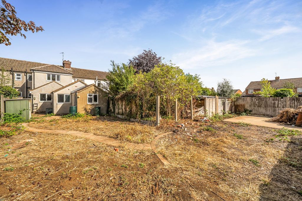 Property photo 2 of 13