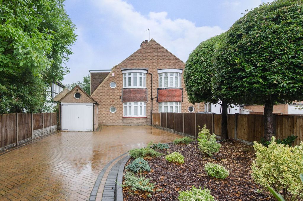 Property photo 1 of 15