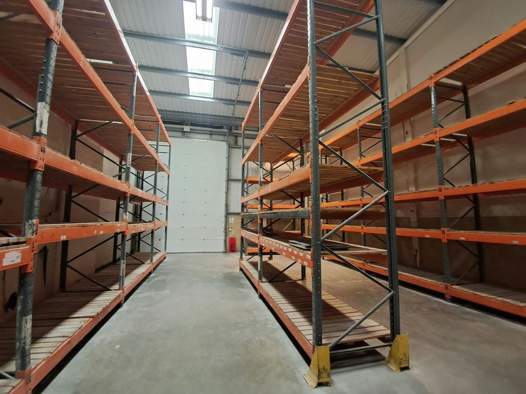 Property photo 2 of 9 1000011158.Jpg