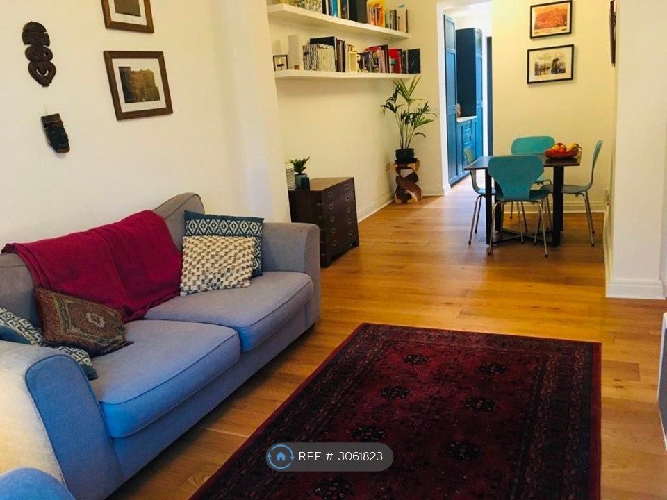 Property photo 2 of 17 Living/Dining Room