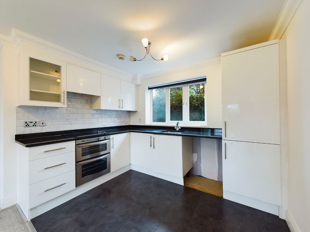 Property photo 3 of 8 1903335