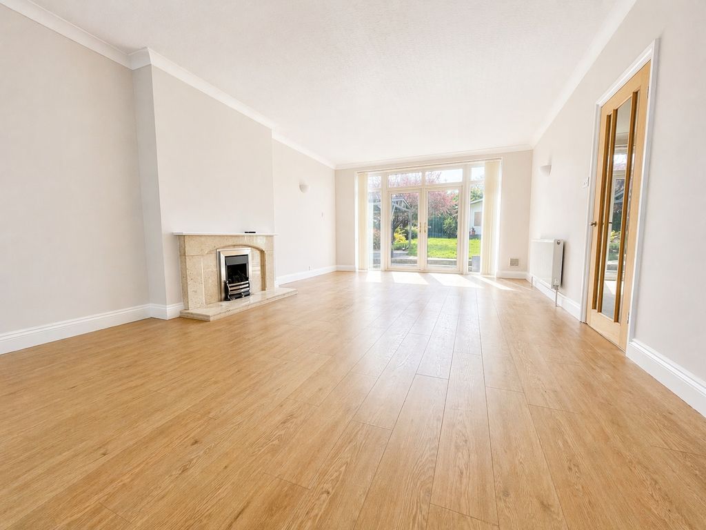 Property photo 3 of 18 Picture 3