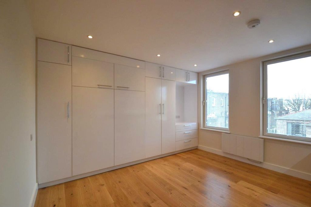 Property photo 1 of 4 Studio 1.Jpg