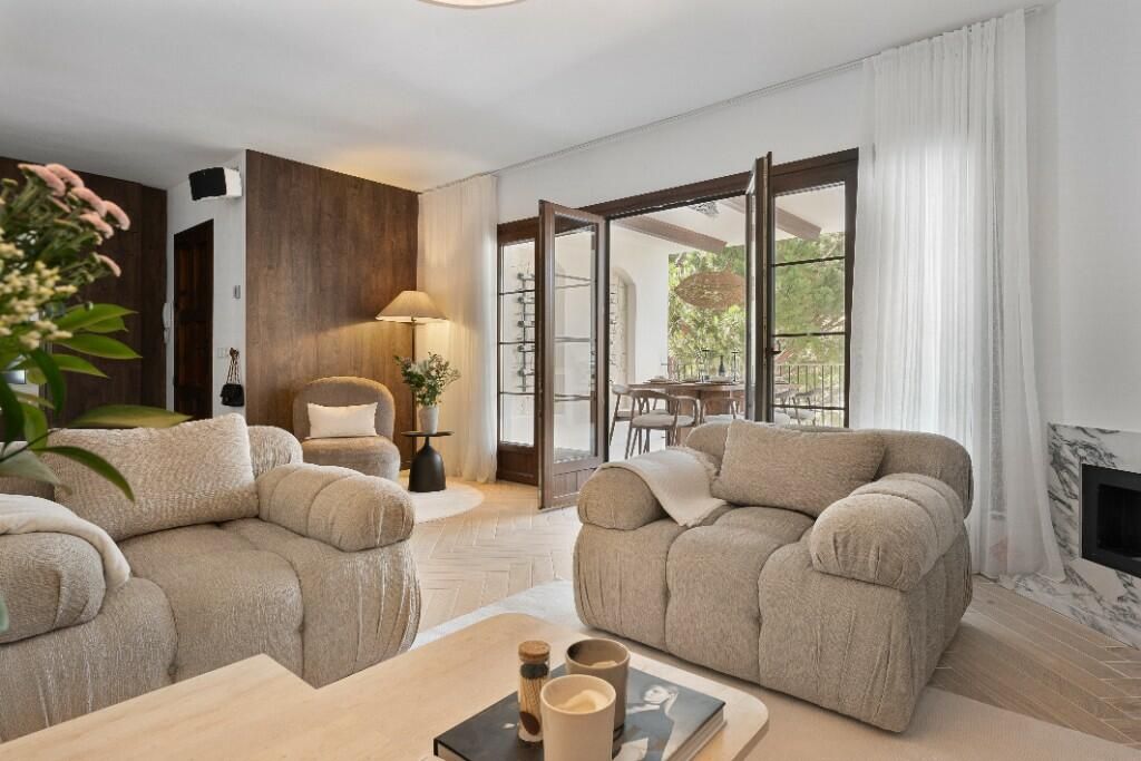 Property photo 1 of 3