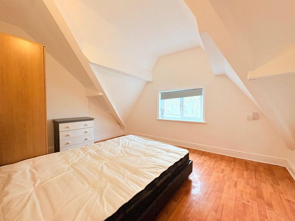 Property photo 3 of 7 Picture No. 05