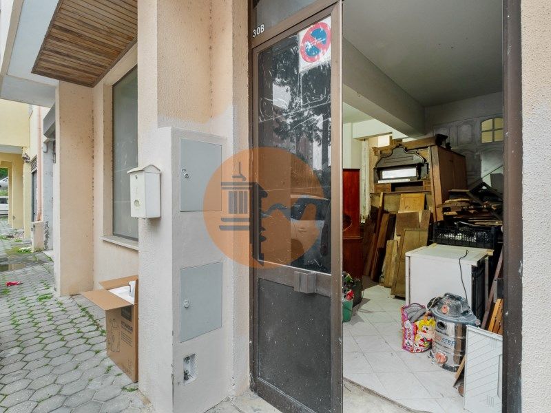 Property photo 1 of 25