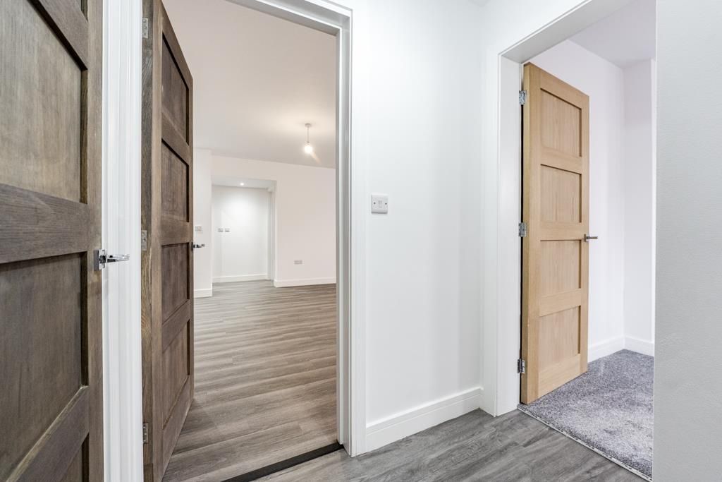 Property photo 1 of 12 Flat 2, 1 High Street, Cottingham-1.Jpg