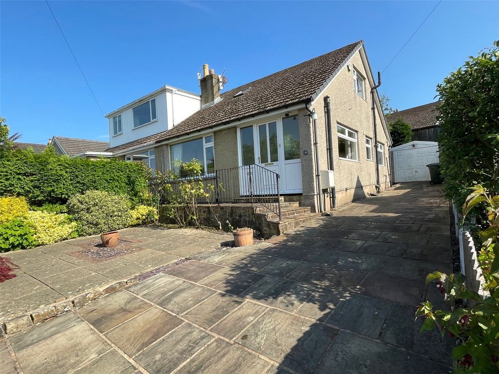 Property photo 1 of 15 External
