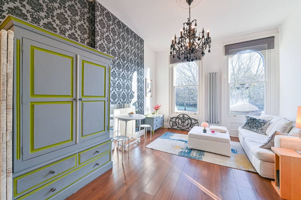 Property photo 3 of 7