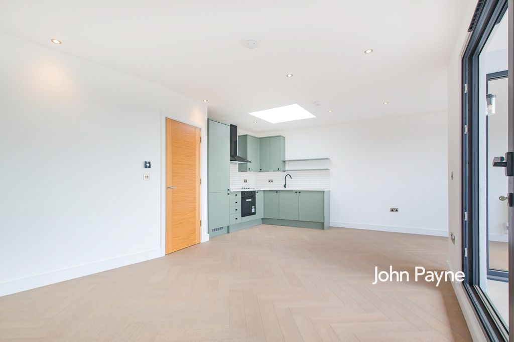 Property photo 3 of 10 Img_1212