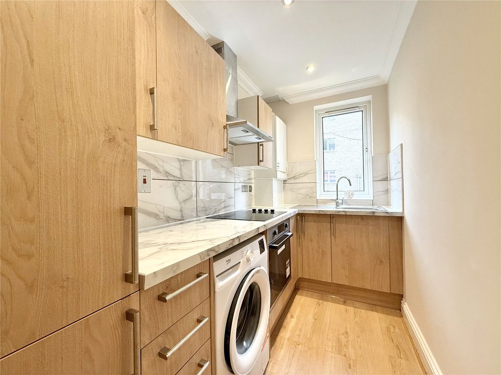 Property photo 2 of 12 Picture No. 03