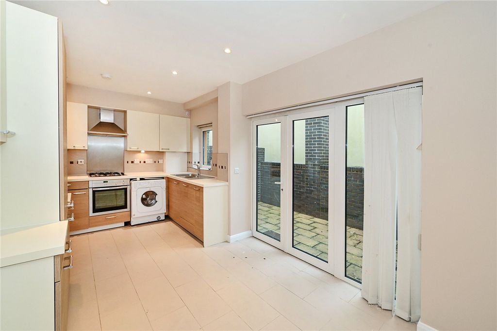 Property photo 2 of 12 Picture No. 02