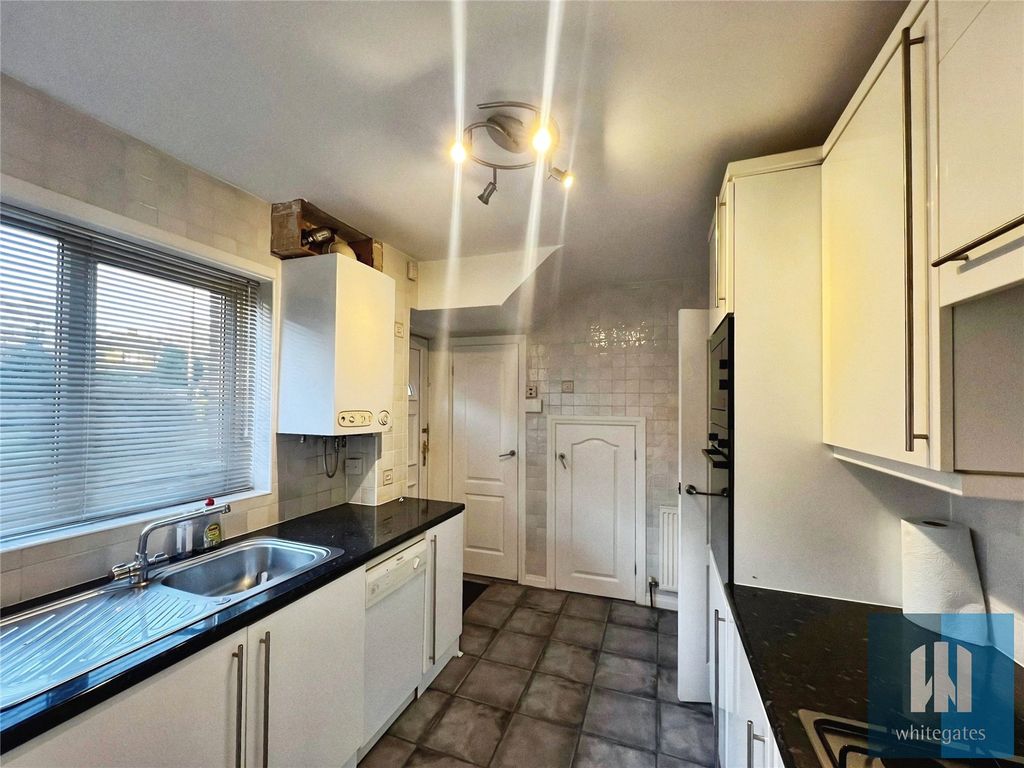 Property photo 2 of 19 Picture No. 03