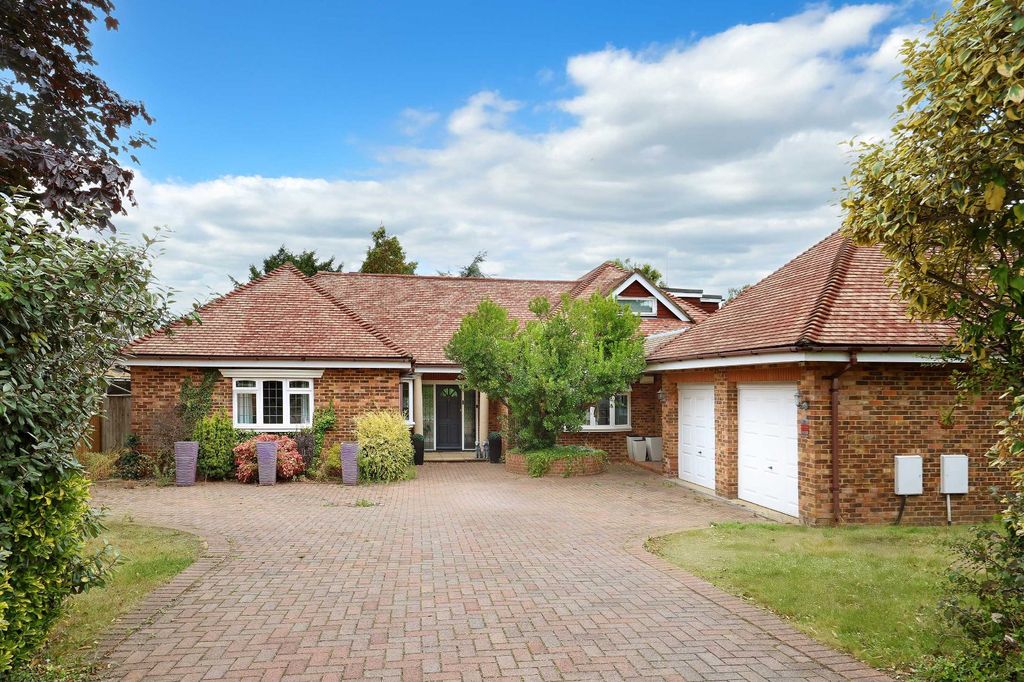 Property photo 1 of 17 Picture No. 01