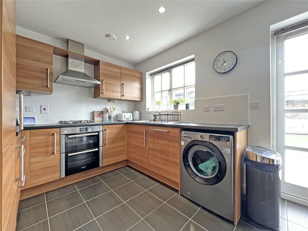 Property photo 3 of 15 Picture No. 16