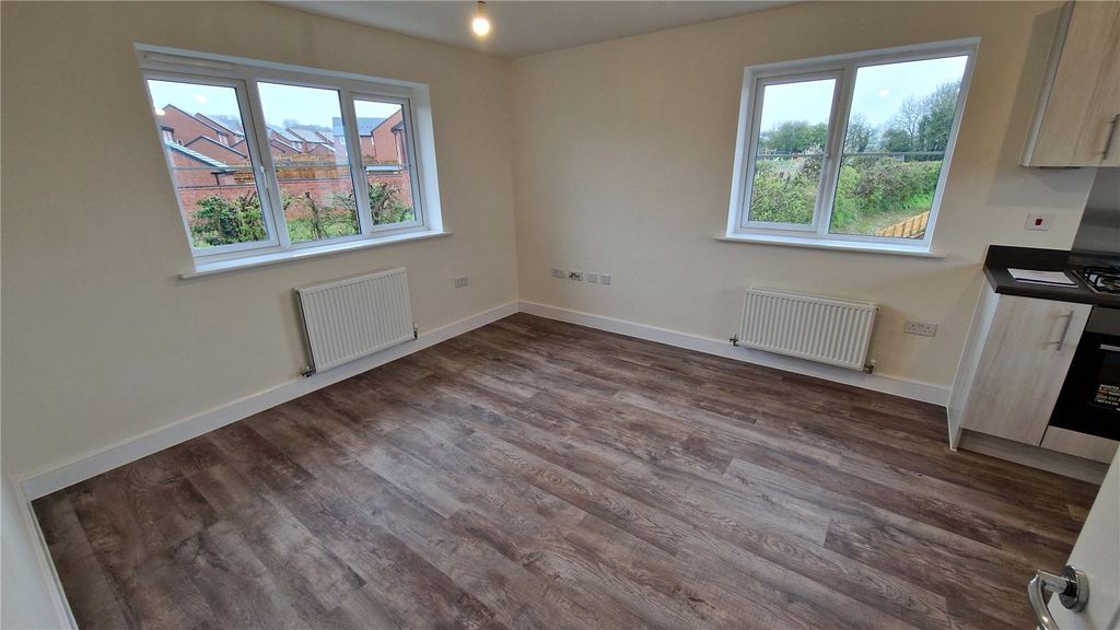 Property photo 2 of 10 Picture No. 12