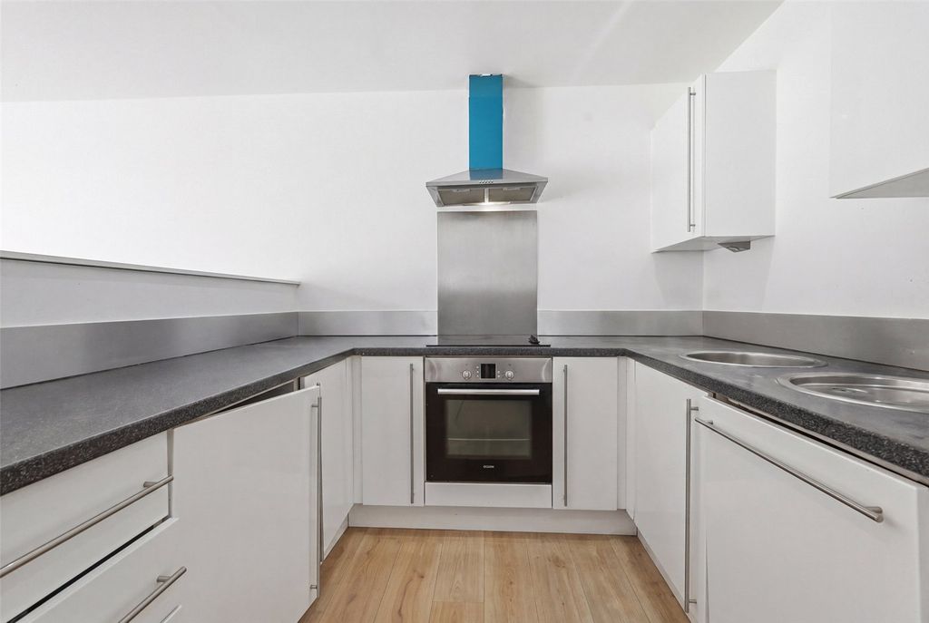 Property photo 3 of 15 Picture No. 05