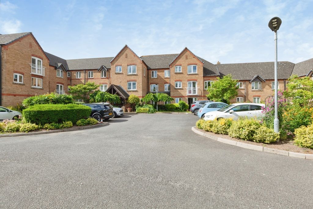 Property photo 1 of 17 Pbox-Img.Jpg