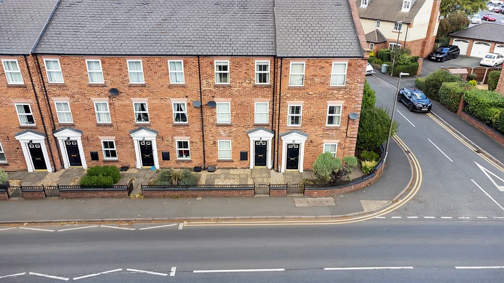 Property photo 1 of 27 4349110