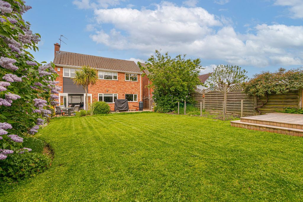 Property photo 2 of 49