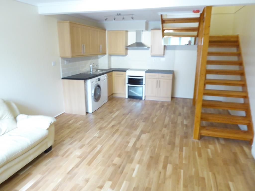 Property photo 2 of 6