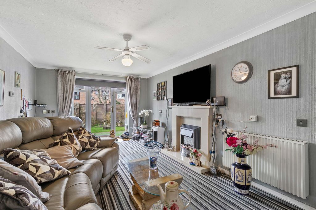 Property photo 2 of 14