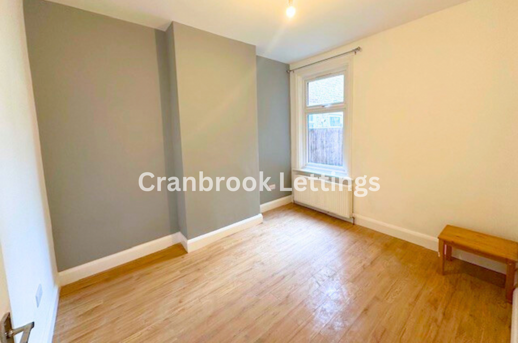 Property photo 3 of 7 Gallery