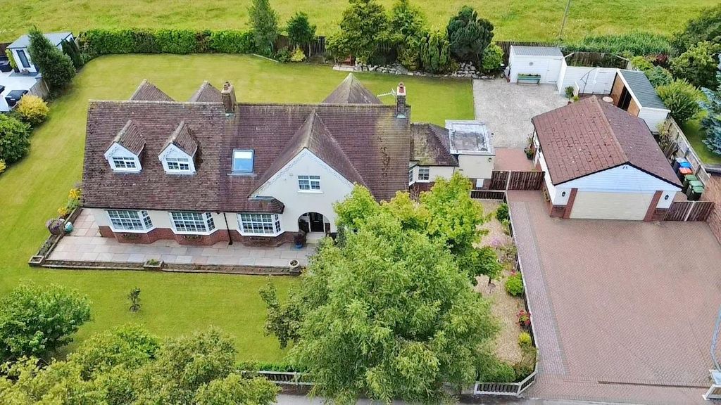 Property photo 1 of 34 Dji_Fly_20250703_141501_0_1751548501303_Photo_Low_