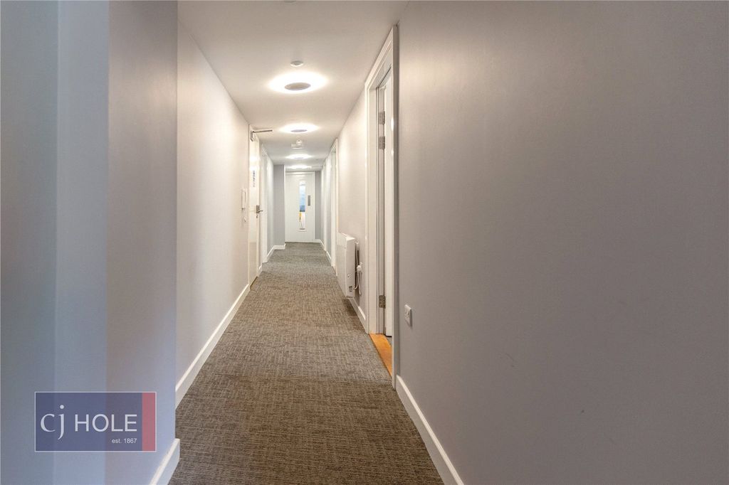 Property photo 3 of 14 Picture No. 69