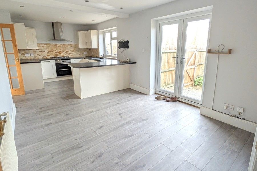 Property photo 3 of 21