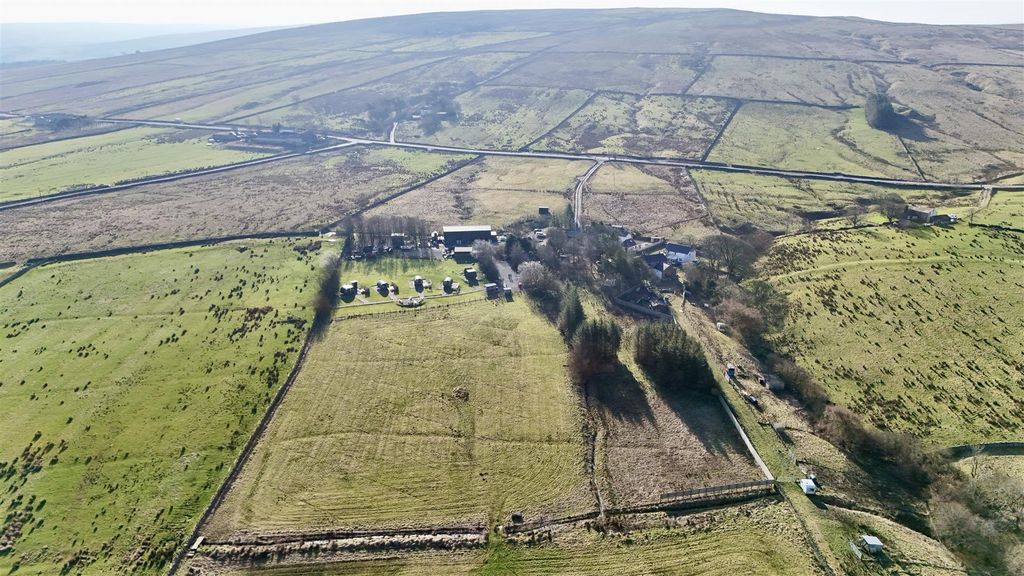 Property photo 1 of 28