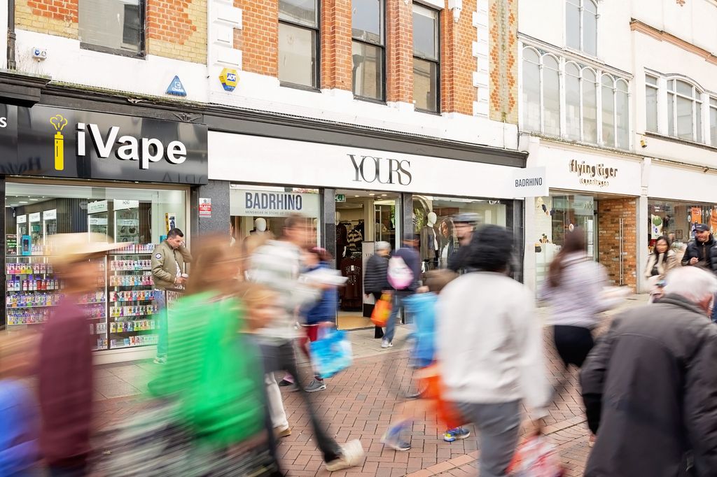 Property photo 1 of 24