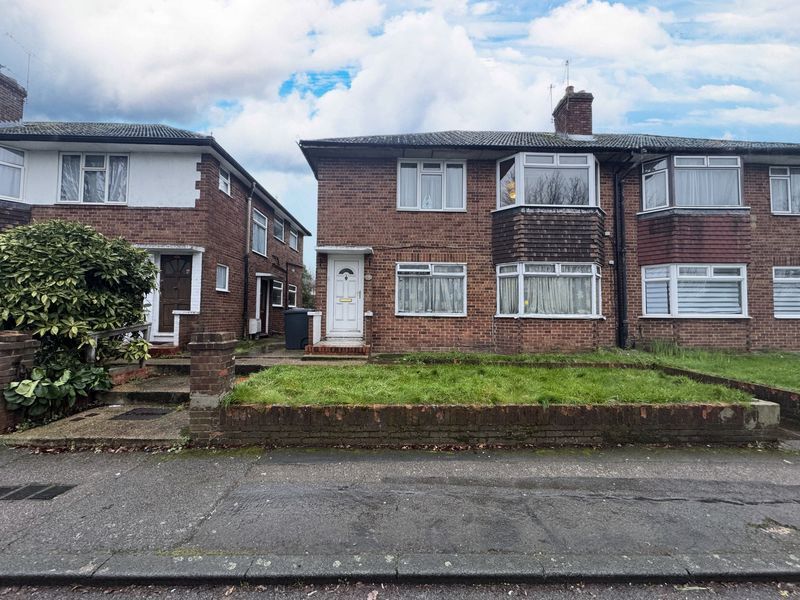 Property photo 1 of 7 Photo 7