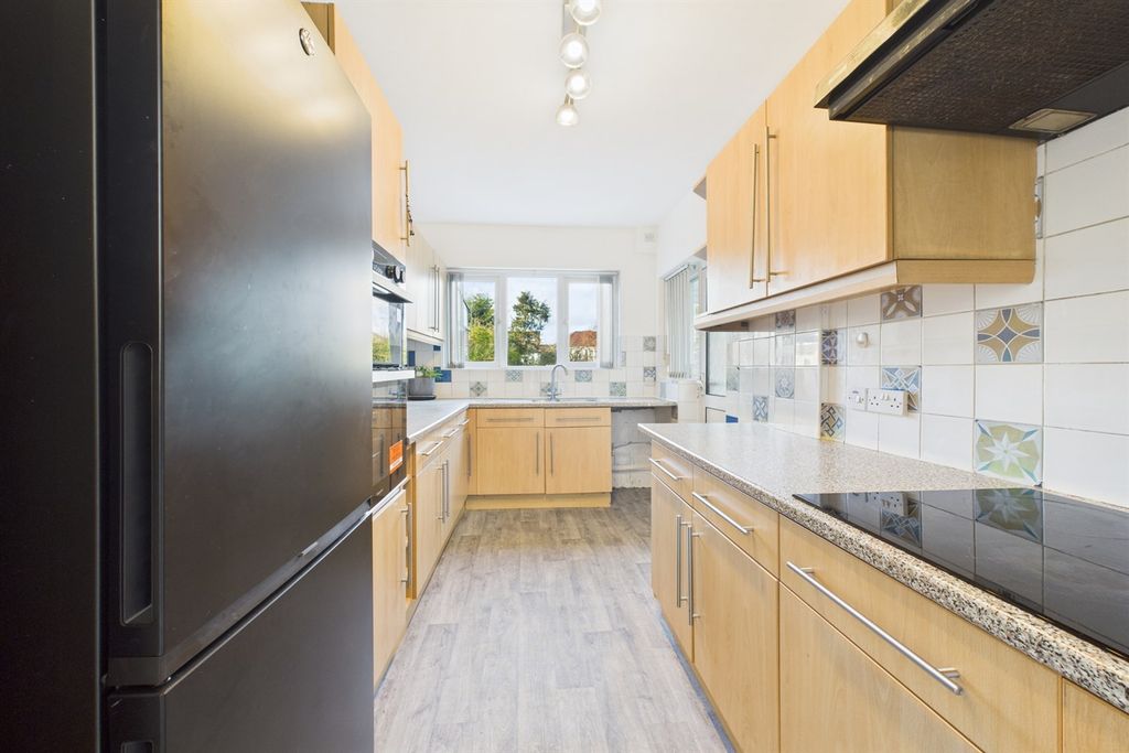 Property photo 3 of 22 Kitchen