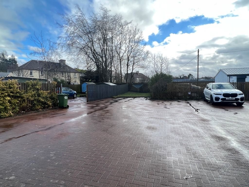 Property photo 2 of 3