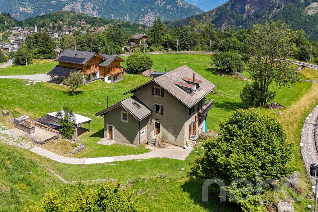 Property photo 1 of 13