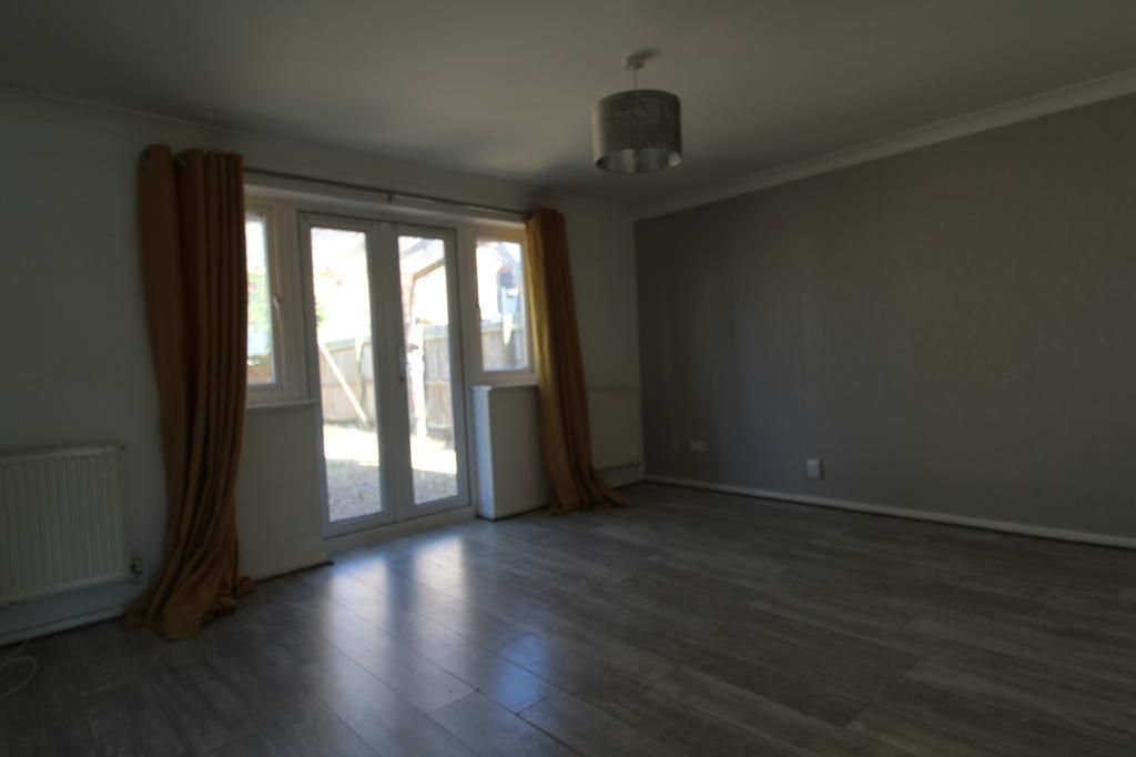 Property photo 2 of 13 Photo 3