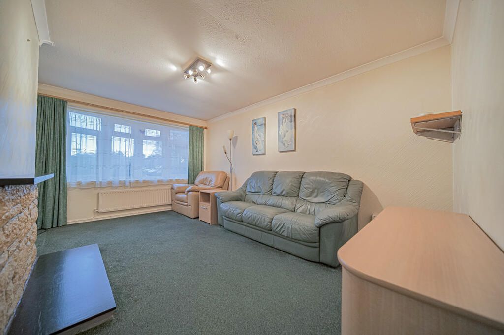 Property photo 3 of 11 P1067031.Jpg