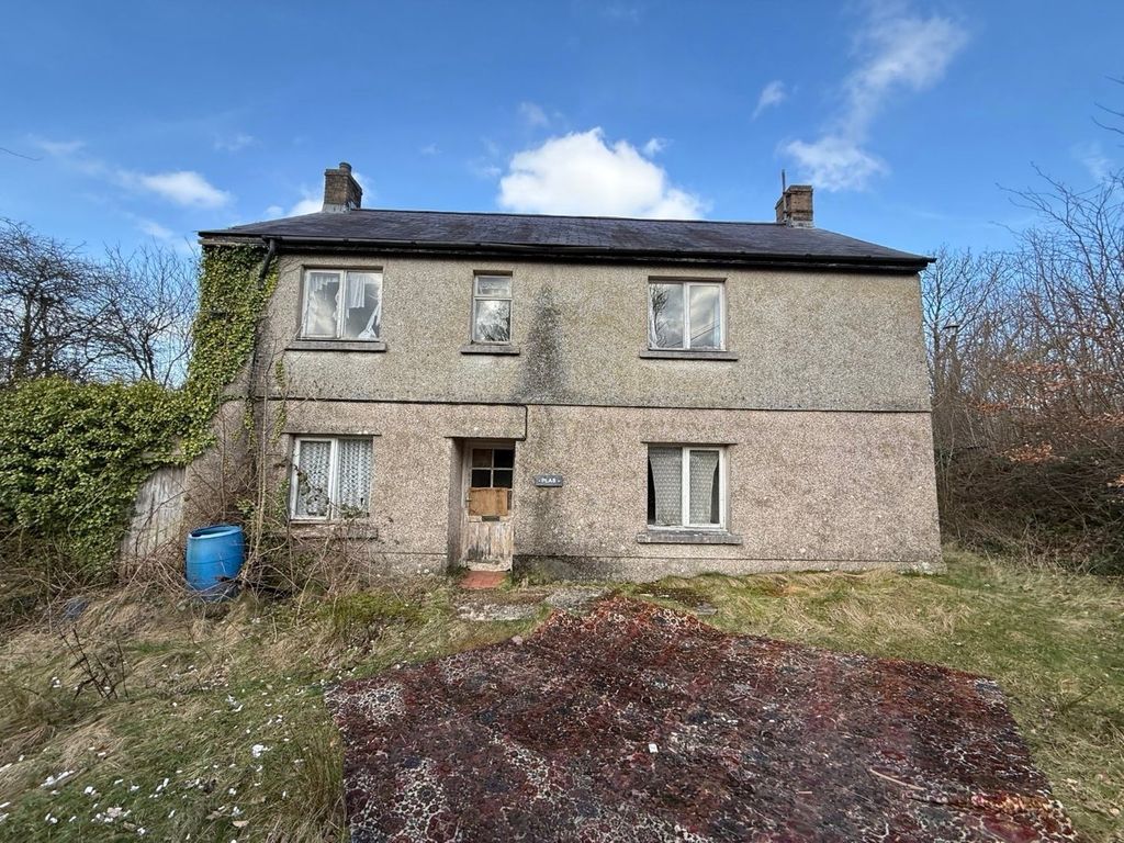 Property photo 2 of 34