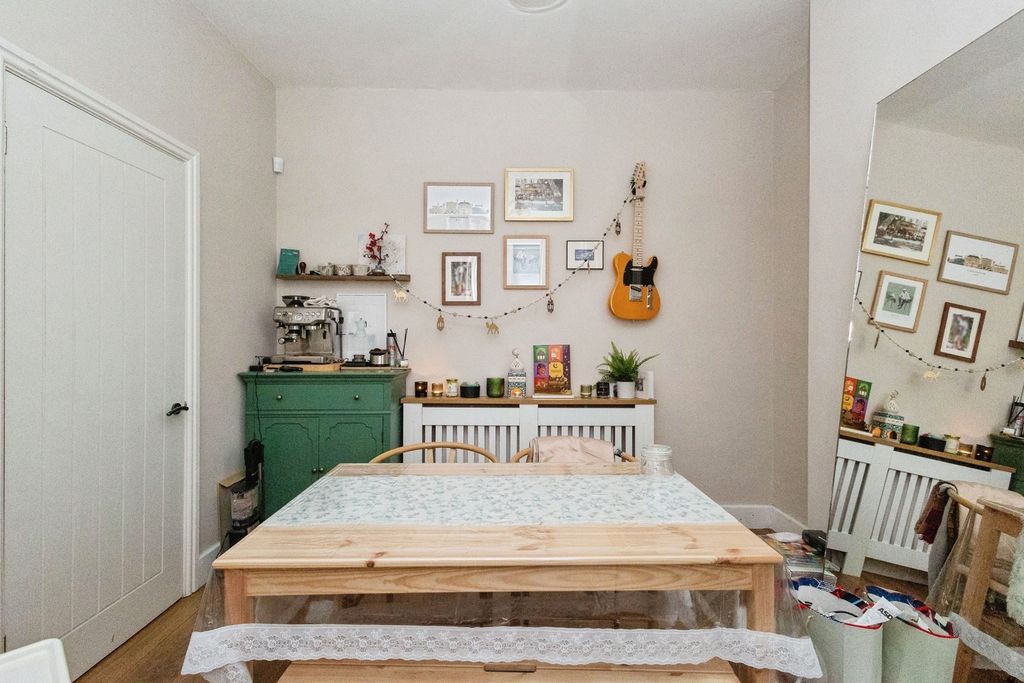 Property photo 3 of 19 Pbox-Img.Jpg