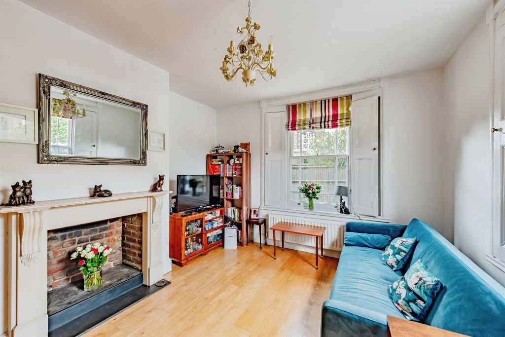 Property photo 1 of 12