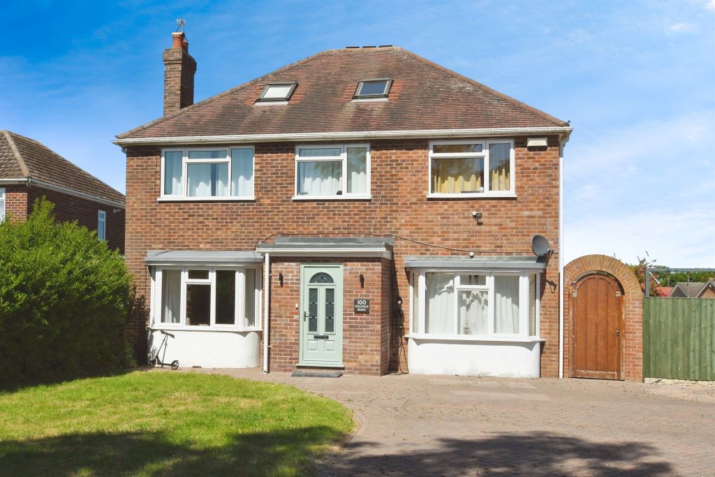 Property photo 1 of 17