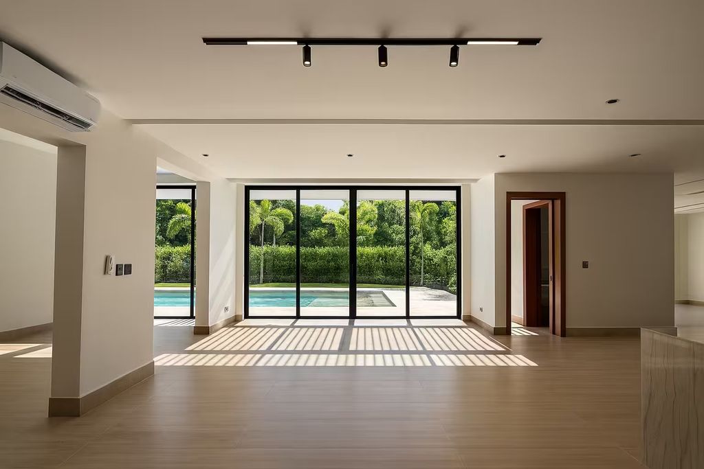 Property photo 3 of 29