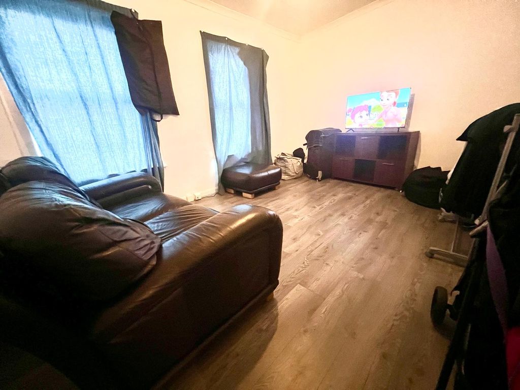 Property photo 3 of 5 Whatsapp Image 2025-10-21 At 12.59.05 Pm.Jpeg