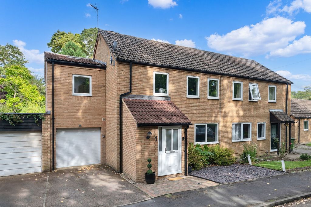 Property photo 1 of 36